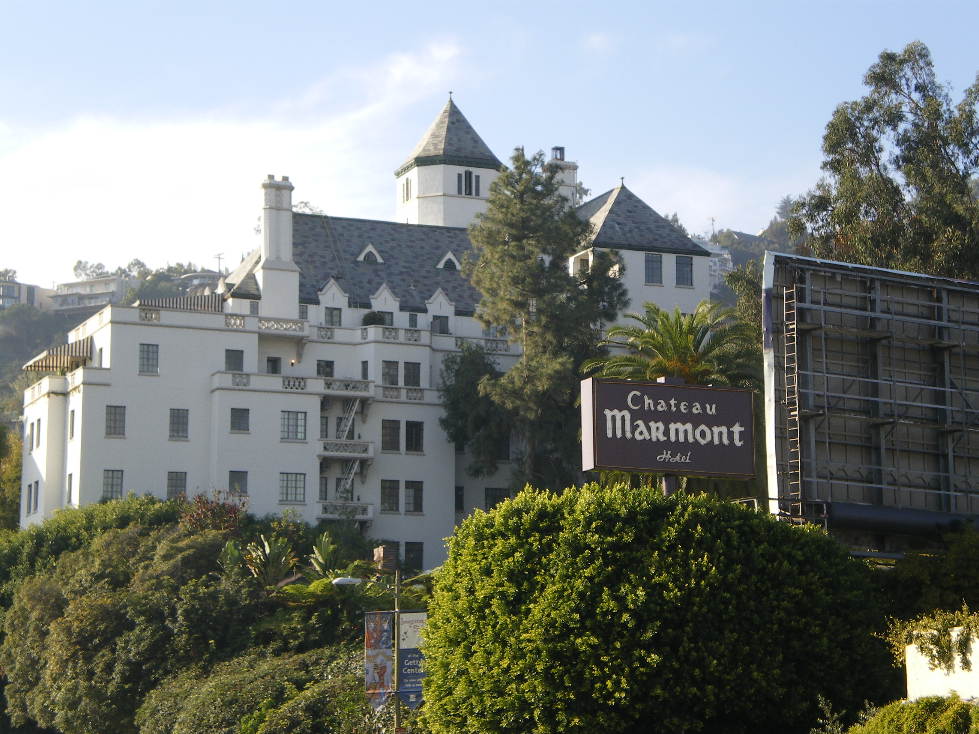 Chateau Marmont, Los Angeles | CELLOPHANELAND*