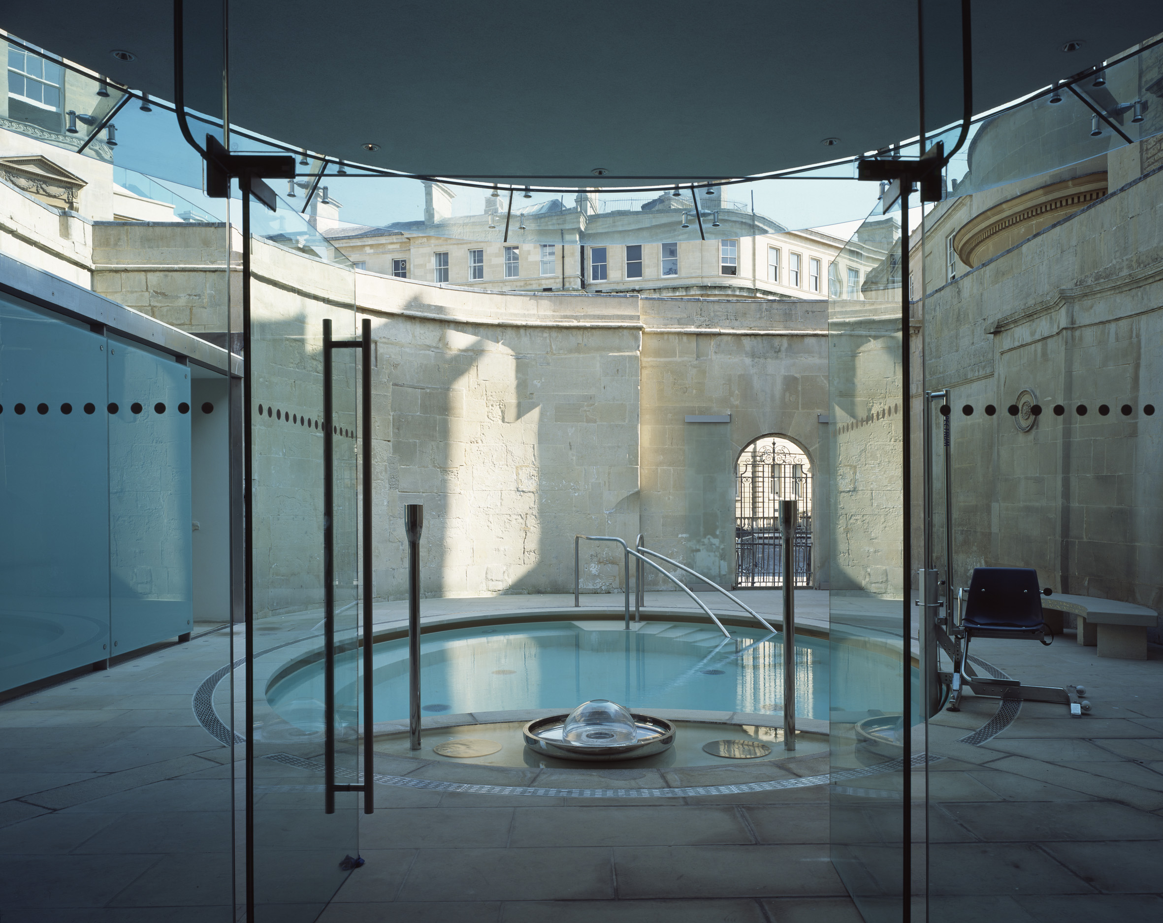 Bath Spa Private Hire. Privacy And Relaxation Next to the 