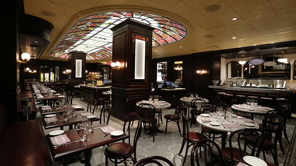 La Societe Bistro Montreal Loews Hotel Vogue https://www.cellophaneland.com