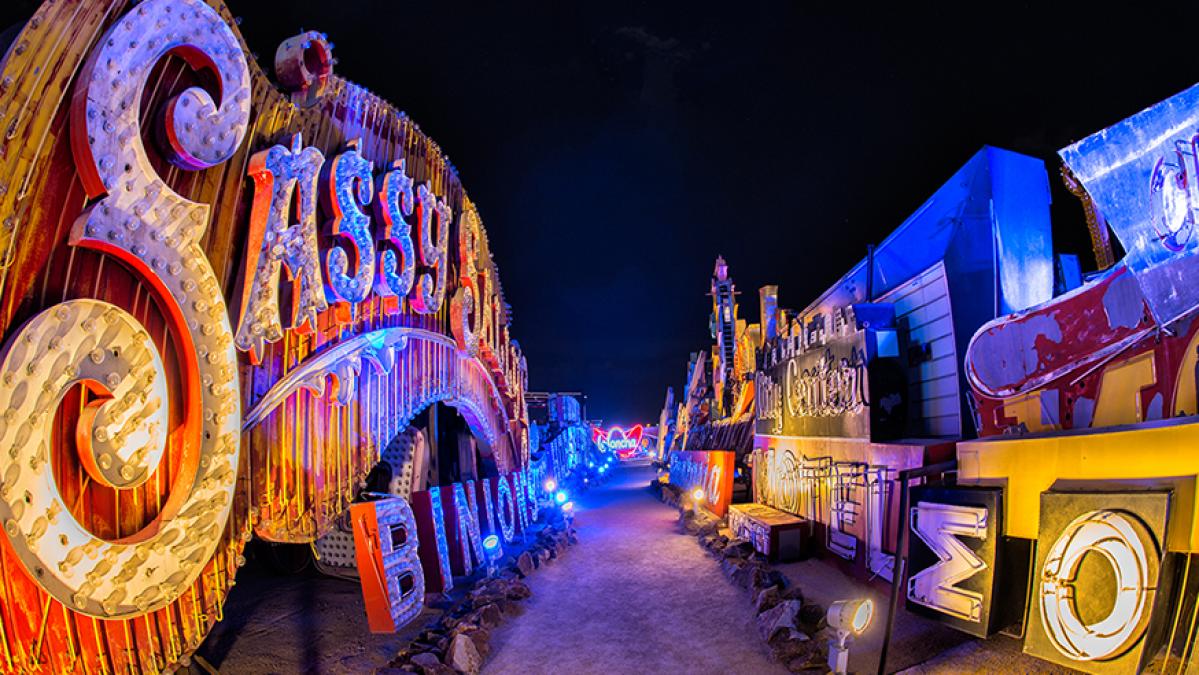 influenza Examen album Bære The Neon Museum, Las Vegas – CELLOPHANELAND*