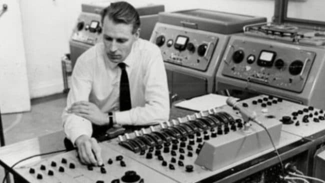 The Kenneth Womack Conversation - An interview with George Martin Producer of the Beatles Maximum Volume Womack