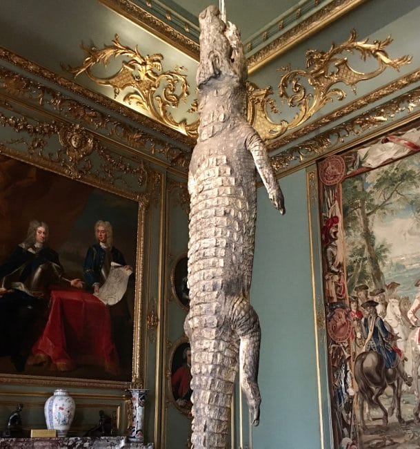 Maurizio Cattelan Blenheim Palace Victory is Not an Option