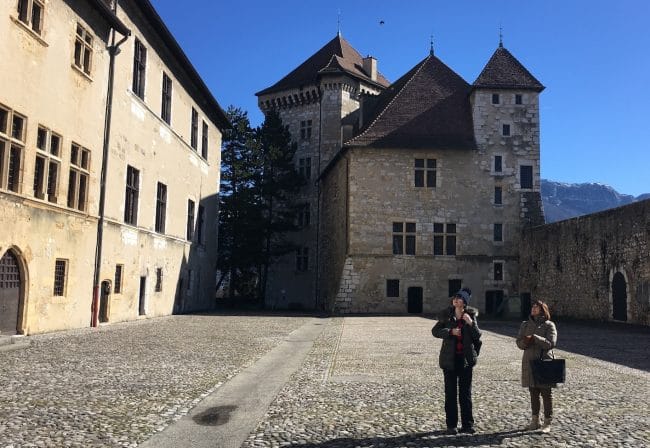 Le Boutik Hotel Lake Annecy Fortress